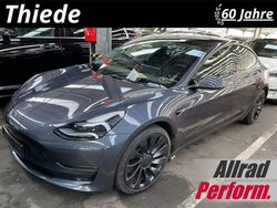 Grau metallic Gebraucht 2022 Tesla Model 3 Performance Limousine | 30.650 € (Guter Preis)