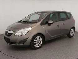 Grau Gebraucht 2011 Opel Meriva Design Edition Van / Kleinbus | 5.600 € (Fairer Preis)