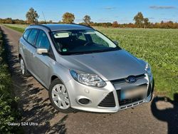 Silber Gebraucht 2012 Ford Focus Kombi | 3.500 € (Fairer Preis)