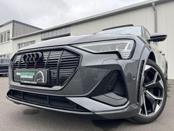 Grau Gebraucht 2022 Audi e-tron Ambiente SUV | 44.860 € (Superpreis)