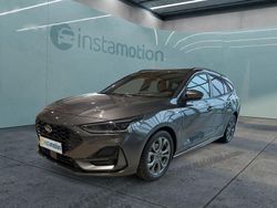 Grau Gebraucht 2023 Ford Focus ST-Line Kombi | 27.699 € (Etwas zu teuer)