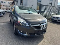 Grau Gebraucht 2015 Opel Meriva Innovation Van / Kleinbus | 7.999 € (Guter Preis)