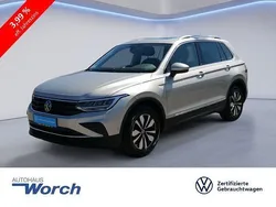 Ivory silver metallic Gebraucht 2024 VW Tiguan Move SUV | 36.450 € (Guter Preis)