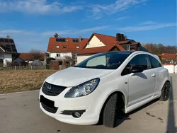 Weiß Gebraucht 2009 Opel Corsa Edition Limousine | 2.497 € (Guter Preis)