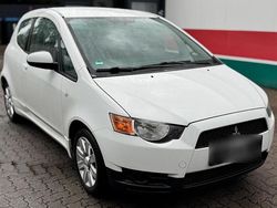 Weiß Gebraucht 2012 Mitsubishi Colt Limousine | 3.900 € (Etwas zu teuer)