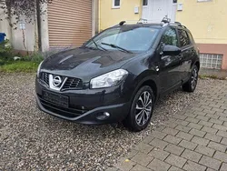 Schwarz Gebraucht 2012 Nissan Qashqai SUV | 6.900 € (Fairer Preis)