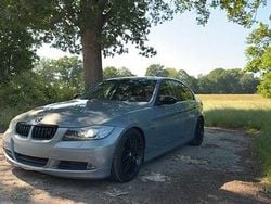 Grau Gebraucht 2005 BMW 320 M Performance Limousine | 2.650 € (Superpreis)