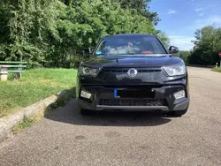Schwarz Gebraucht 2016 Ssangyong Tivoli Crystal SUV | 7.750 € (Guter Preis)
