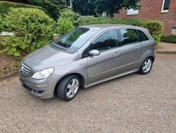 Grau Gebraucht 2005 Mercedes B180 Van / Kleinbus | 2.500 € (Etwas zu teuer)