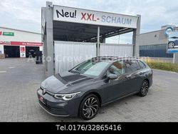 Grau Gebraucht 2021 VW Golf VIII Life Kombi | 16.999 € (Etwas zu teuer)