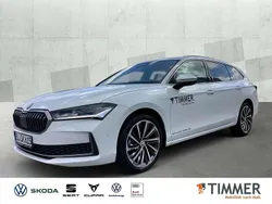 Weiß Gebraucht 2024 Skoda Superb LAURIN & KLEMENT Kombi | 46.390 €