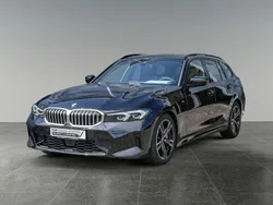 Grau Gebraucht 2024 BMW 330 M Sport Kombi | 40.990 € (Superpreis)