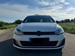 Weiß Gebraucht 2014 VW Golf GTI Limousine | 12.900 € (Fairer Preis)