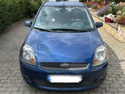 Blau Gebraucht 2007 Ford Fiesta Kleinwagen | 1.650 € (Fairer Preis)