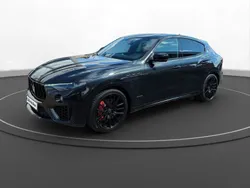 Nero assoluto Gebraucht 2021 Maserati Levante SUV | 61.980 € (Fairer Preis)