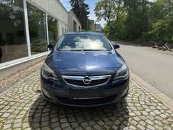 Blau Gebraucht 2011 Opel Astra Innovation Limousine | 6.900 € (Fairer Preis)