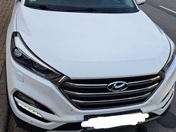 Weiß Gebraucht 2016 Hyundai Tucson SUV | 18.000 € (Teuer)