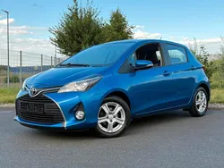 Blau Gebraucht 2015 Toyota Yaris Comfort Kleinwagen | 9.850 € (Fairer Preis)