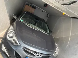 Grau Gebraucht 2013 Hyundai i40 Kombi | 6.200 € (Fairer Preis)