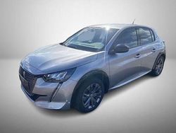 Silber Gebraucht 2023 Peugeot e-208 Allure Kleinwagen | 16.749 € (Superpreis)