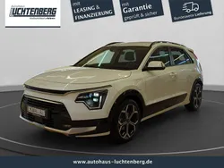 Weiß Gebraucht 2022 Kia Niro Spirit SUV | 27.490 € (Guter Preis)