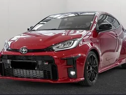 Rot Gebraucht 2023 Toyota Yaris Kleinwagen | 38.690 € (Teuer)