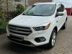 Weiß Gebraucht 2017 Ford Kuga SUV | 11.000 € (Guter Preis)
