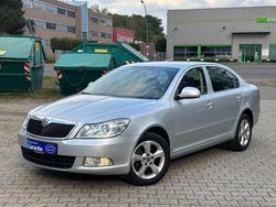 Silber Gebraucht 2011 Skoda Octavia Family Limousine | 4.490 € (Guter Preis)