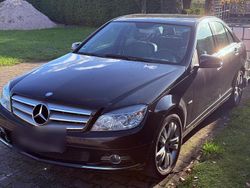 Schwarz Gebraucht 2009 Mercedes C200 Limousine | 4.250 €