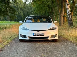 Weiß Gebraucht 2019 Tesla Model S Long Range Limousine | 32.500 € (Fairer Preis)