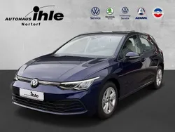 Atlantic blue metallic Gebraucht 2023 VW Golf VIII Life Limousine | 25.880 € (Etwas zu teuer)