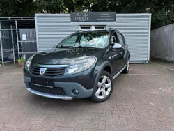 Grau Gebraucht 2010 Dacia Sandero Stepway Kleinwagen | 3.990 € (Fairer Preis)