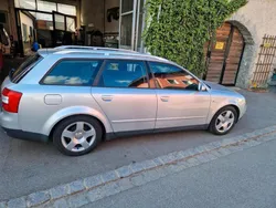 Silber Gebraucht 2002 Audi A4 Kombi | 2.999 € (Fairer Preis)