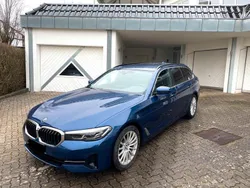 Blau Gebraucht 2022 BMW 520 Kombi | 33.999 € (Fairer Preis)