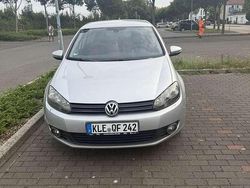 Grau Gebraucht 2010 VW Golf VI Team Kleinwagen | 4.600 € (Fairer Preis)