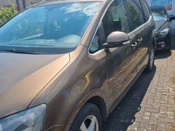 Braun Gebraucht 2011 Seat Alhambra Ecomotive Van / Kleinbus | 4.000 €