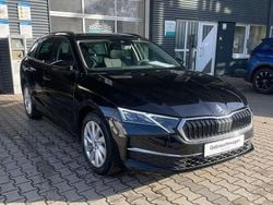 Black magic perleffekt Neu 2025 Skoda Octavia Selection Kombi | 33.990 € (Fairer Preis)