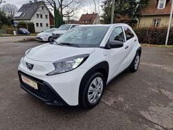 Super white 2 Gebraucht 2022 Toyota Aygo Basis Kleinwagen | 11.900 € (Guter Preis)