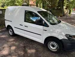 Weiß Gebraucht 2016 VW Caddy Van / Kleinbus | 7.999 €