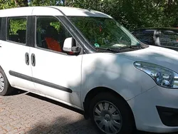 Weiß Gebraucht 2012 Opel Combo S Van / Kleinbus | 4.999 € (Fairer Preis)
