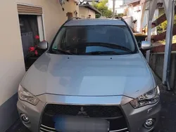 Grau Gebraucht 2012 Mitsubishi Outlander SUV | 7.400 € (Fairer Preis)