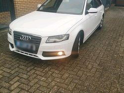 Weiß Gebraucht 2011 Audi A4 Kombi | 5.500 € (Guter Preis)