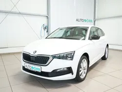 Weiß Gebraucht 2020 Skoda Scala Style Kleinwagen | 14.900 € (Guter Preis)