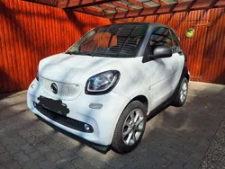 Weiß Gebraucht 2018 Smart ForTwo Coupé Coupé | 9.500 € (Fairer Preis)
