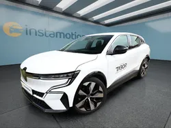 Weiß Gebraucht 2022 Renault Mégane Limousine | 25.449 € (Fairer Preis)