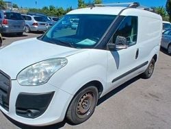 Weiß Gebraucht 2011 Fiat Doblò Basis Van / Kleinbus | 3.400 € (Fairer Preis)
