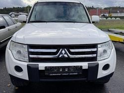 Weiß Gebraucht 2008 Mitsubishi Pajero SUV | 7.900 € (Superpreis)