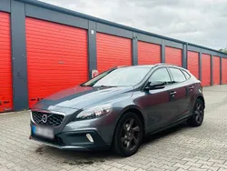 Grau Gebraucht 2013 Volvo V40 CC Kombi | 6.990 €