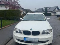 Weiß Gebraucht 2009 BMW 116 Kleinwagen | 3.000 €