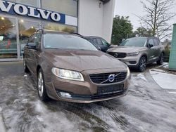 Braun Gebraucht 2015 Volvo V70 Linje Svart Kombi | 15.900 €